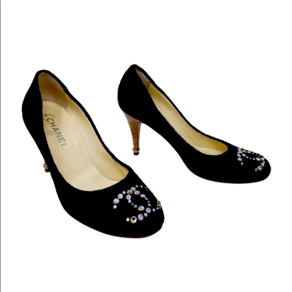 Chanel Tweed Pump